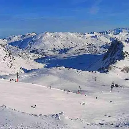 Estudio En Estación Y Garaje Vut-le-524 *