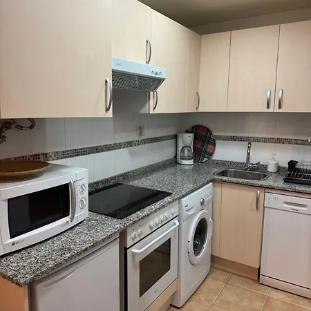 Estudio En Estación Y Garaje Vut-le-524 San Isidro (Leon)