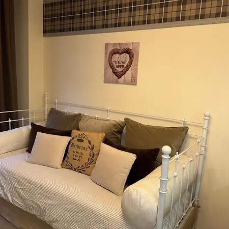 Estudio En Estación Y Garaje Vut-le-524 *